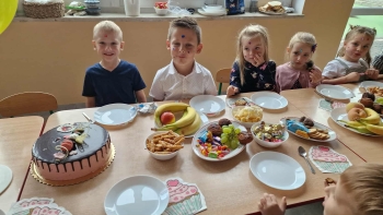 b6c090ce-27f0-4cfb-b757-8c2688434571