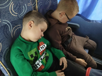 4f411592-b58b-4f18-b5c5-a6ddf9a4cb61