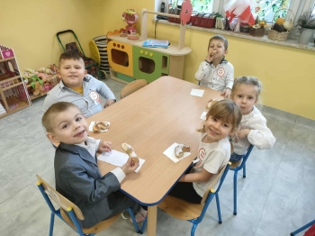 4e4d4b7b-b03b-4fe1-b357-7291f7fe6fea