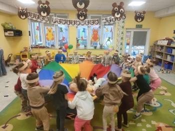 b5b2cbfb-3eb9-42df-813e-03a344c5286d