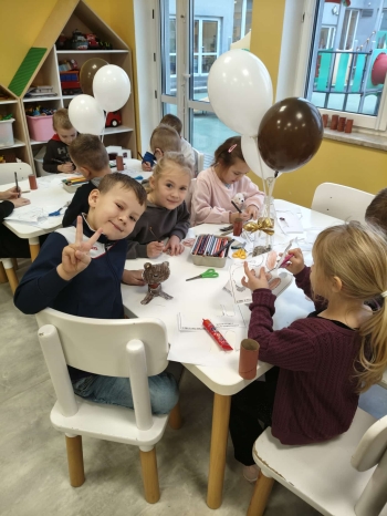 e63ff384-2cd6-4084-a07e-de6bec9b200f